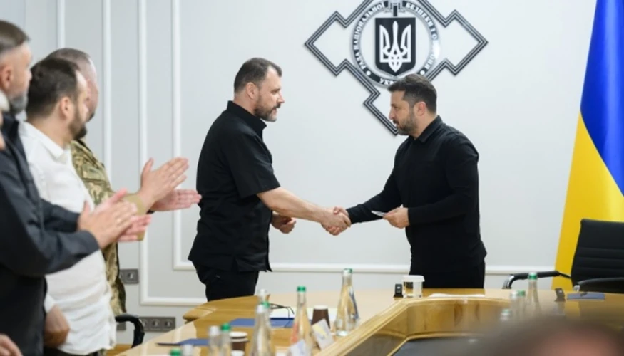 Володимир Зеленський представляє Ігоря Клименка команді Ради національної безпеки і оборони