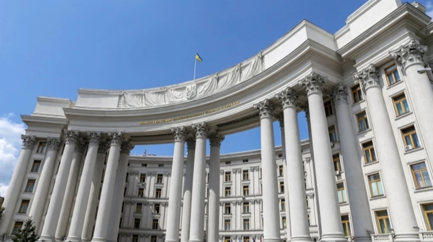 Речник МЗС України Георгій Тихий (за наявності фото в джерелі NV із зазначенням «Фото: МЗС України»).