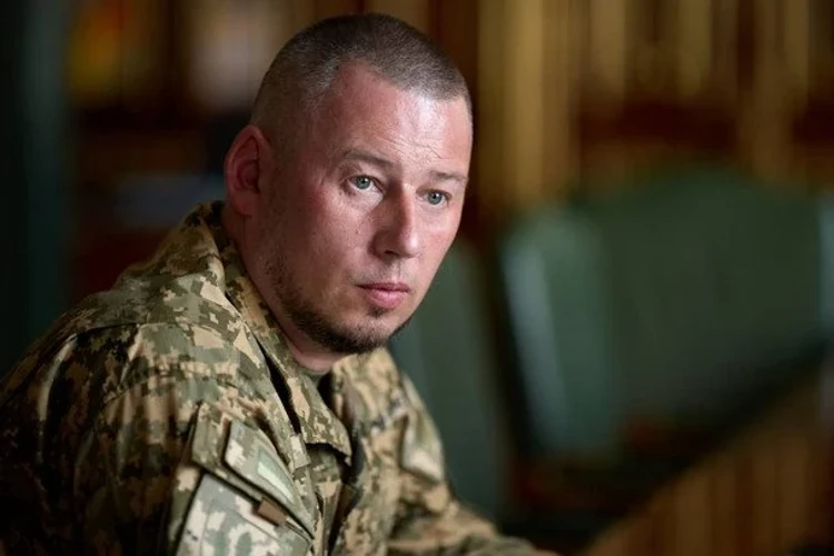 Павло Паліса під час спілкування з журналістами
