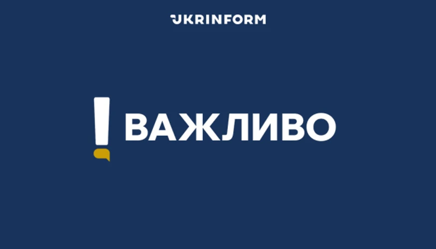 Наслідки удару КАБами у Слобідському районі Харкова: пошкоджені житлові будинки та складські приміщення, пожежа