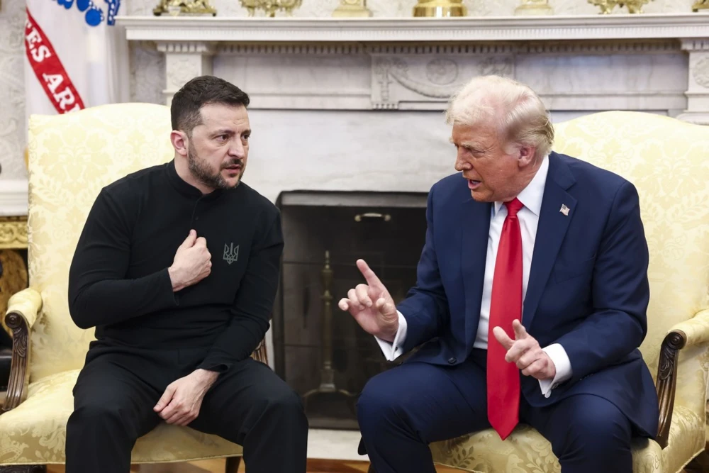 Трамп у Newsmax назвав Крим «найкрасивішим шматком землі» і переклав провину за війну на Обаму