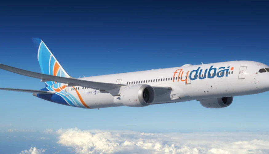 Ілюстративне фото літака Flydubai в аеропорту